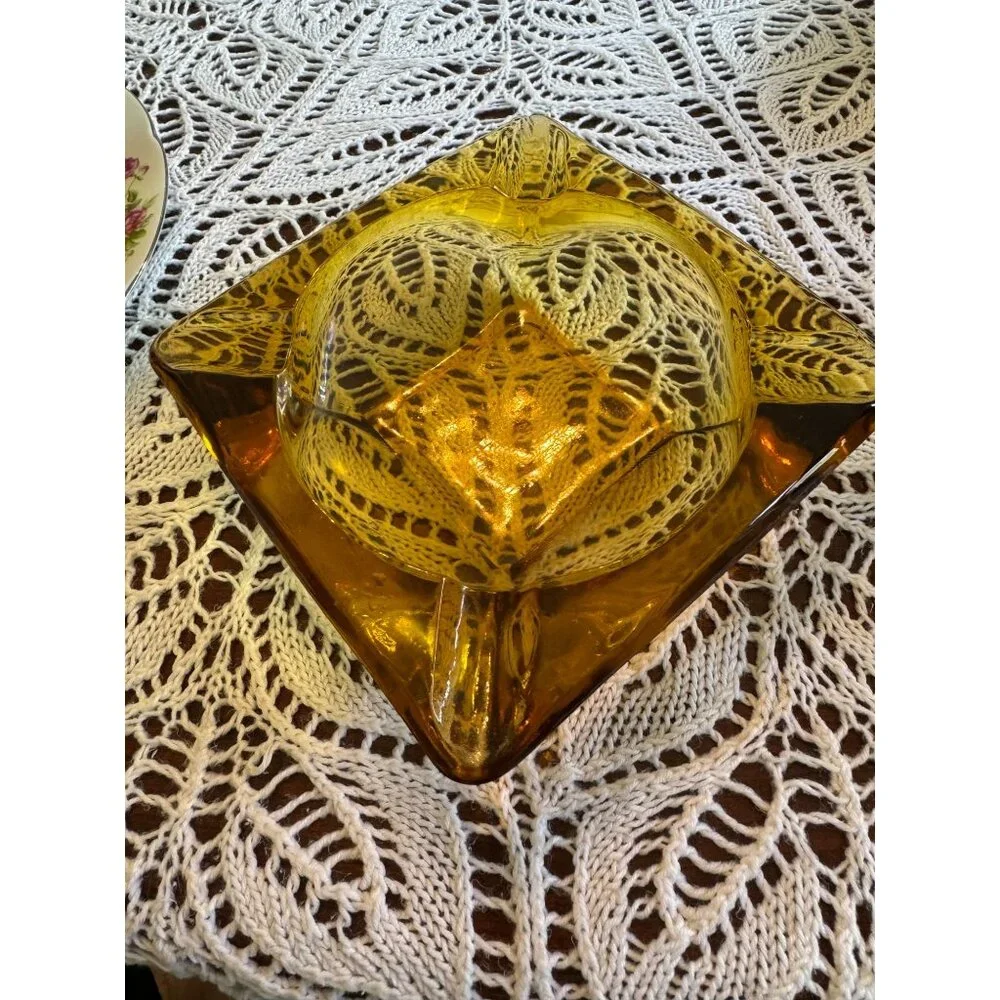 Vintage Amber Glass‎ Ashtray – Classic Mid-Century Charm